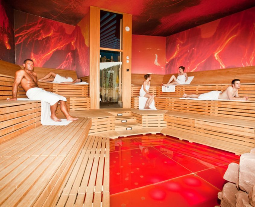 Titisee-Feuersauna-1_850px Decke und Wandverkleidung Bespannung Gestaltung