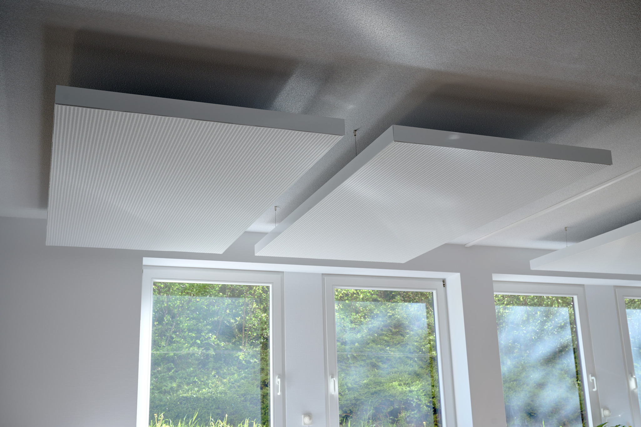 Fallstudie Akustik Großraumbüro 2 Deckensegel, Schallabsorber Produkte